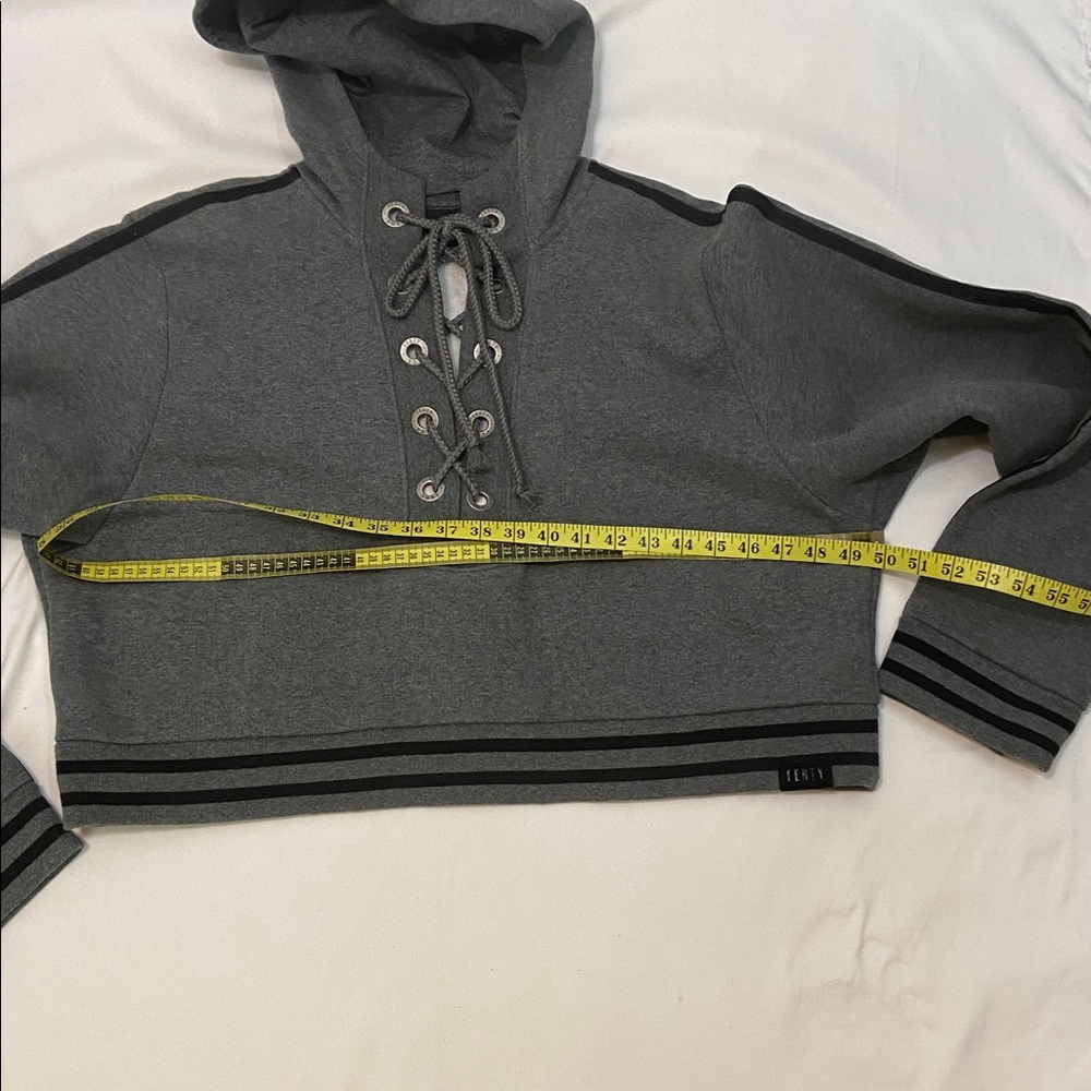 Puma Fenty By Rihanna Grey Rising Sun Lace-Up Cropped Hoodie.Size-Medium - Picture 5 of 11
